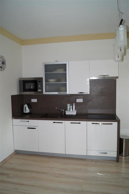 Apartman U Stadionu Broumov Luaran gambar