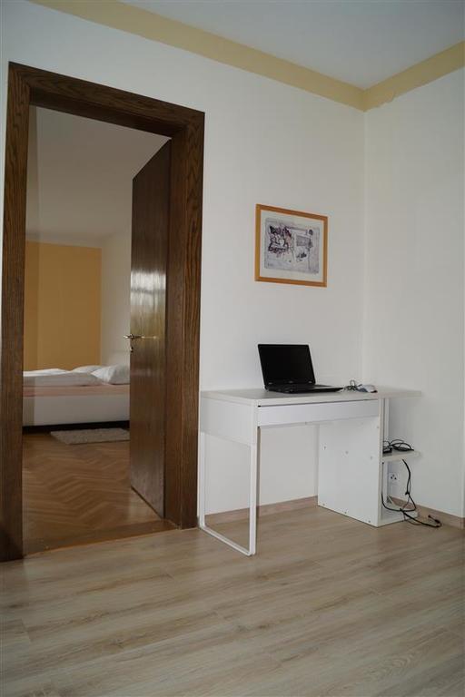 Apartman U Stadionu Broumov Luaran gambar